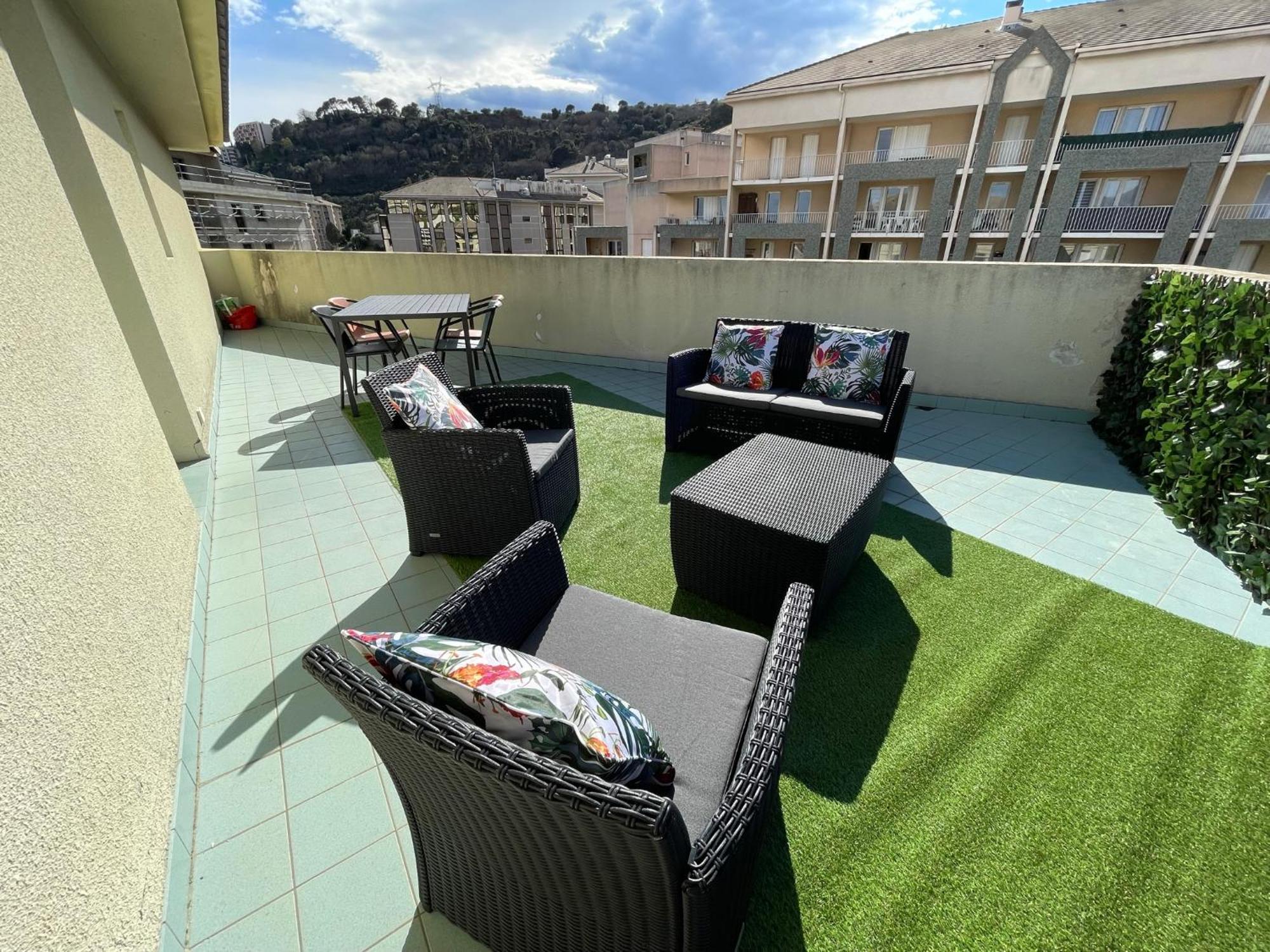 Grand T2 Proche Centre Ville, Vue Mer Et Montagne Bastia  Exterior foto